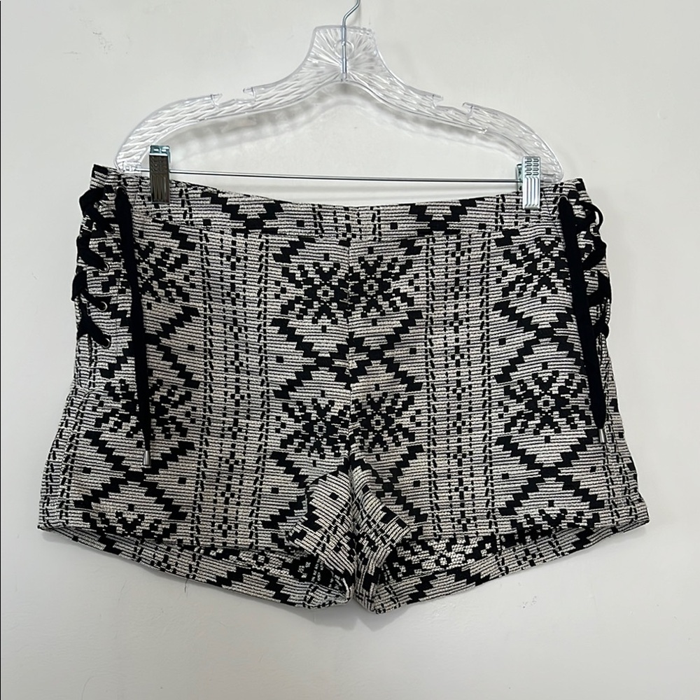 Who What Wear Aztec Print Shorts